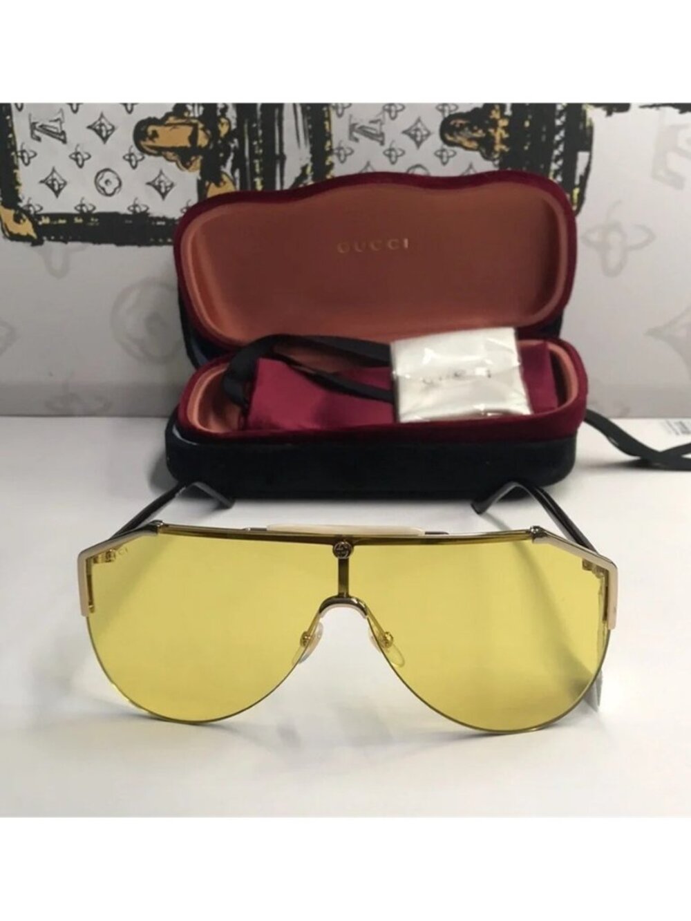 New Authentic Gucci Yellow Lens Sunglasses GG0584s 004 - Picture 9 of 13